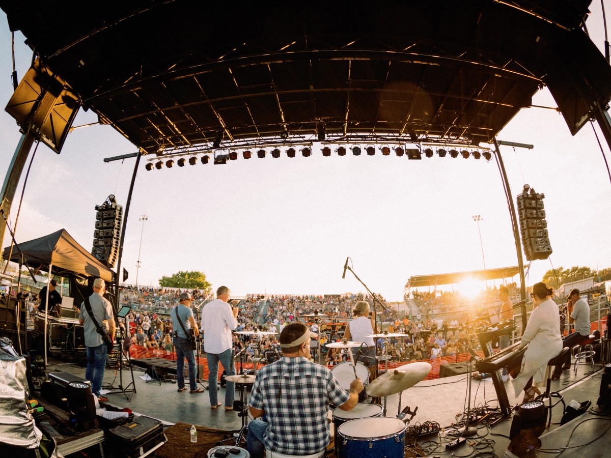 Warren County Fair – Opening for Rodney&nbsp;Atkins